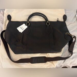 BNWT Barbour Leather Medium Travel
Explorer Bag - color- chocolate Brown
